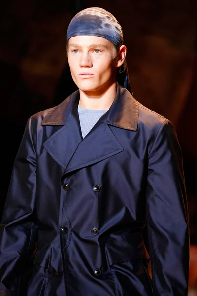 Look 54